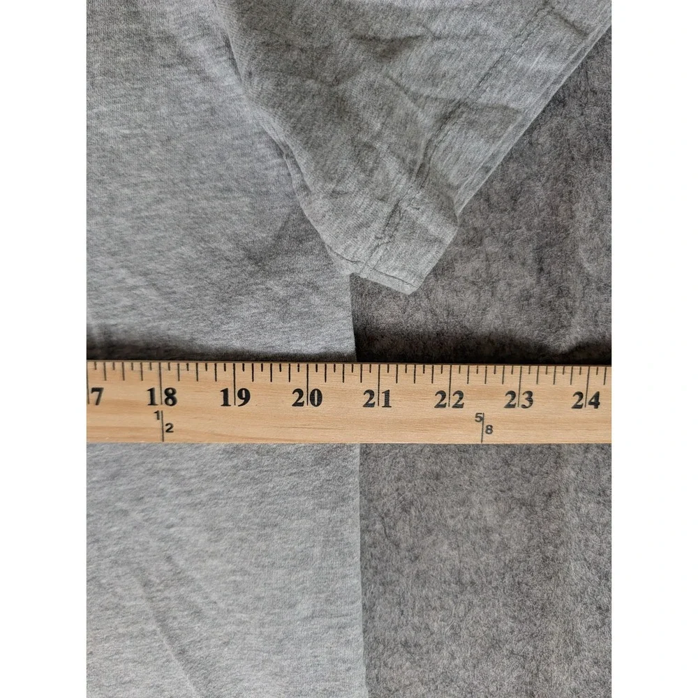 The North Face Mens Grey Short Sleeve Bear‎ Never Stop Exploring Graphic T-Shirt